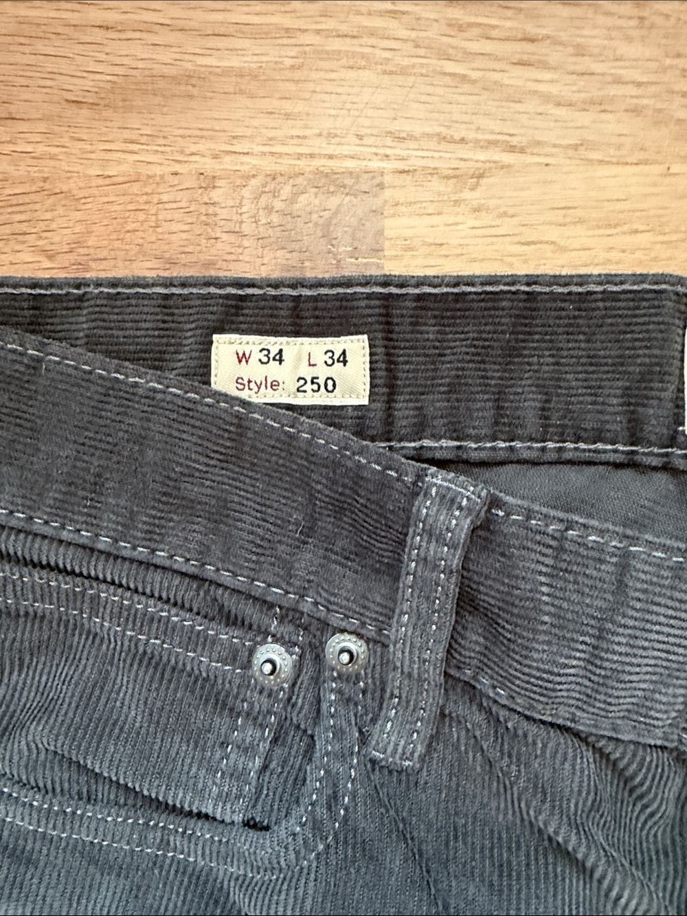 J. Crew Men's Style 250 Corduroy Pants in Dark Gray Waist 34 x Length 34 - Picture 8 of 16